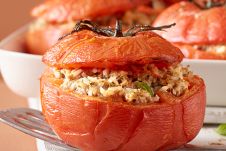 Gefüllte Tomaten mit Hackfleisch und Reis